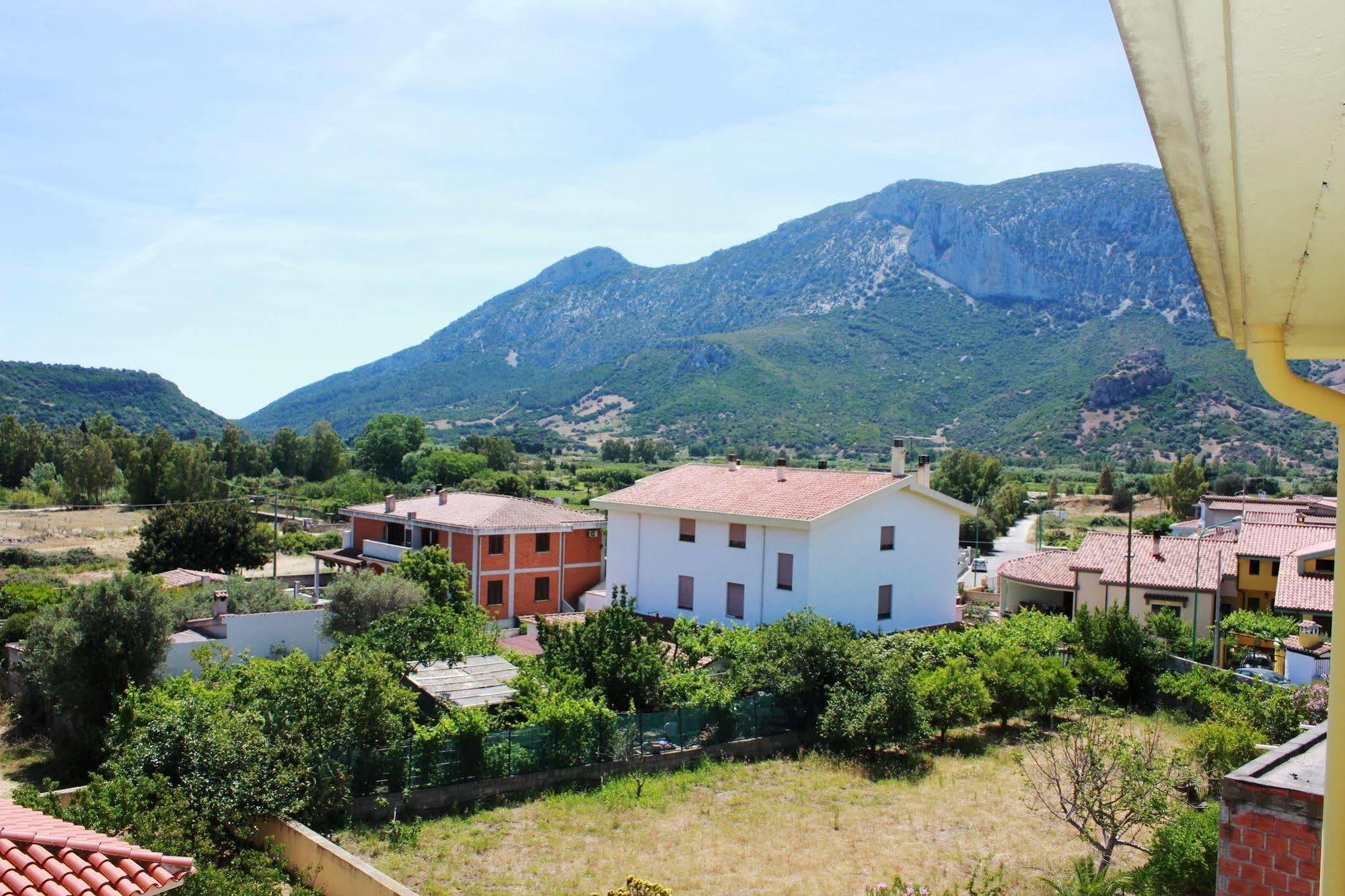 Hotel Dori D'Oro 오로세 외부 사진