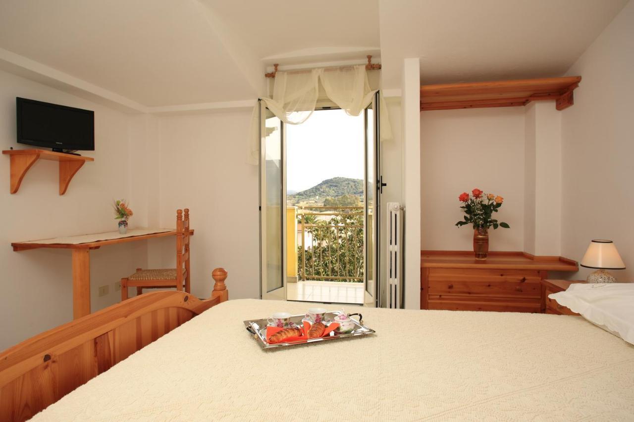 Hotel Dori D'Oro 오로세 외부 사진